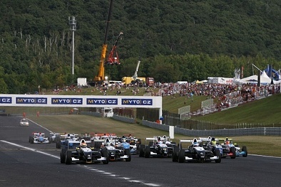 NEC w Moście | Fot. Chris Schotanus