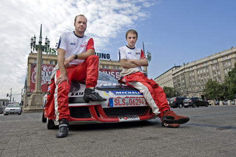 Pit stop Verva Racing Team | Fot. Łukasz Nazdraczew