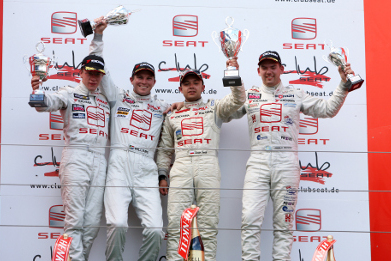 Podium na Nurburgringu | Fot. urner-media.de