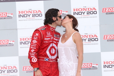 Dario Franchitti i Ashley Judd | Fot. Ron McQueeney
