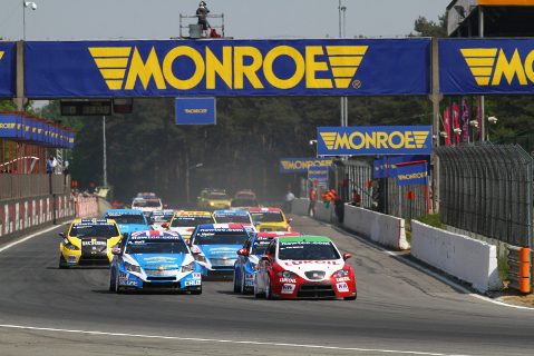 Start wyścigu 2 w Zolder | Fot. fiawtcc.com