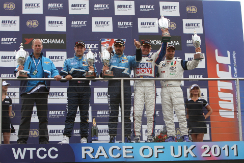 Podium w Donington | Fot. fiawtcc.com