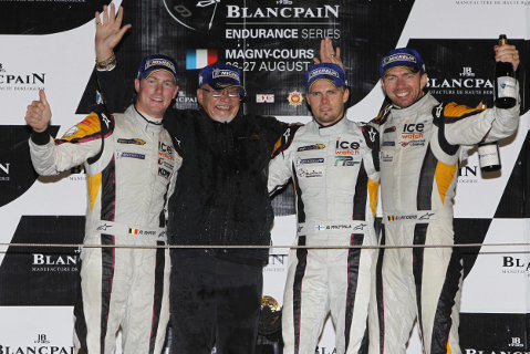 Podium w Magny-Cours