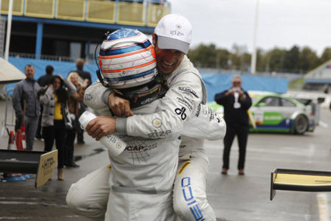 Dominik Farnbacher i Niclas Kentenich | Fot. adac-gt-masters.de