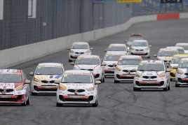 Start na EuroSpeedwayu | Fot. Dominik Kalamus