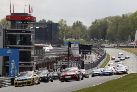 Start w Brands Hatch | Fot. VW