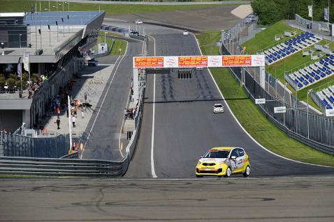 Kia Lotos Race | Fot. Dominik Kalamus