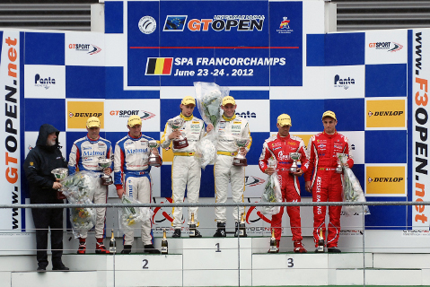 Podium w Spa | Fot. FOTOSPEEDY