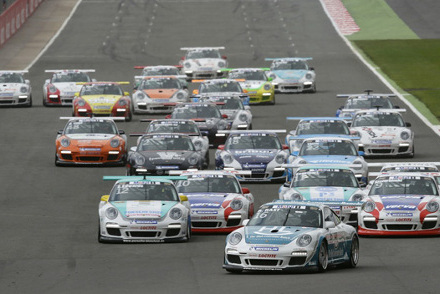 Start na Silverstone | Fot. racecam.de