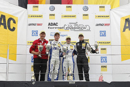 Podium na Nürburgringu - Fot. adac-formel-masters.de