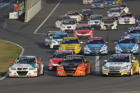 Start wyścigu 2 w Szanghaju | Fot. WTCC