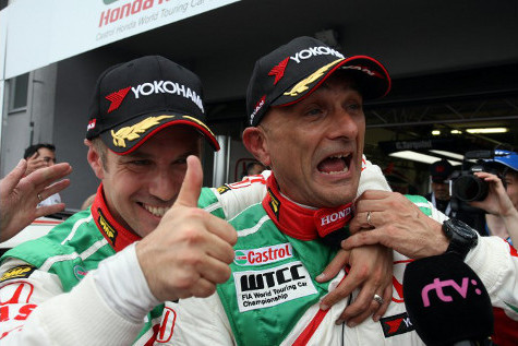 Tiago Monteiro i Gabriele Tarquini | Fot. WTCC