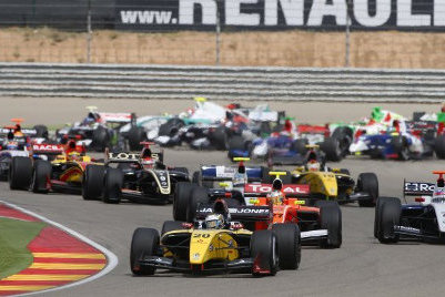 Start na Motorland  Aragon | Fot. World Series by Renault