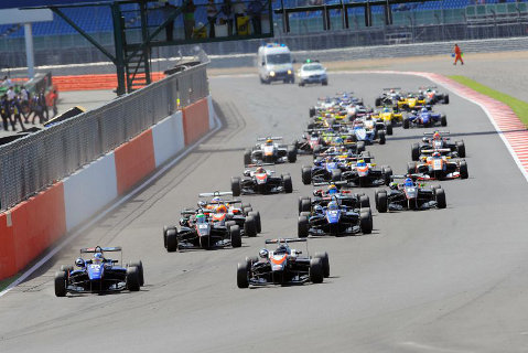 Start na Silverstone | Fot. FOTOSPEEDY