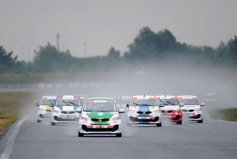 Start w Poznaniu | Fot. Kia Lotos Race