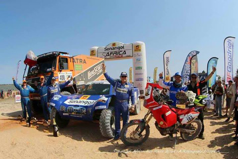 Zwycięzcy Africa Eco Race | Fot. Alain Rossignol & Jorge Cunha