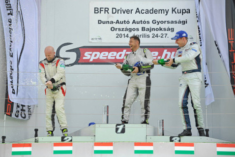 Podium na Hungaroringu | Fot. Porsche GT3 CCCE