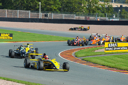 Start na Sachsenringu | Fot. adac-motorsport.de