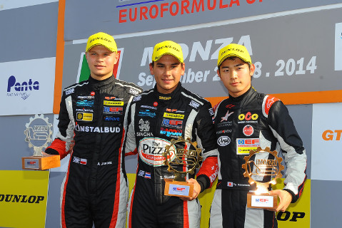 Podium na Monzy | Fot. FOTOSPEEDY