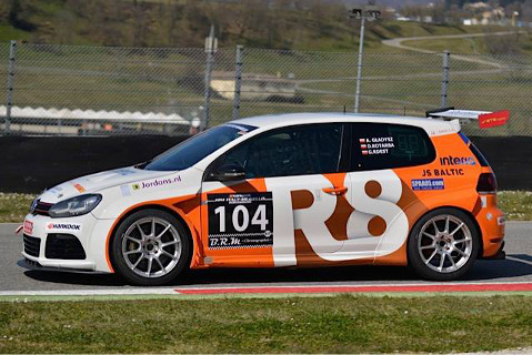 Golf R8 Motorsport | Fot. facebook.com/gladyszracing