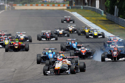 Start w Estoril | Fot. FOTOSPEEDY