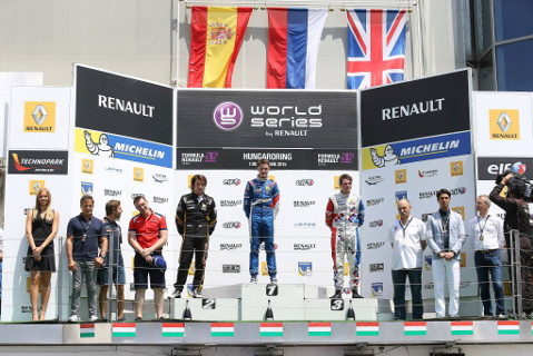 Podium na Hungaroringu | Fot. World Series by Renault