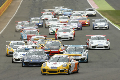 Start na Silverstone / Fot racecam.de