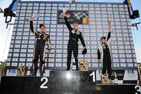 Podium Kia Lotos Race