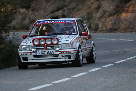 Juan Carlos Fernández-Rebeca Arellano (Peugeot 205 GTI)