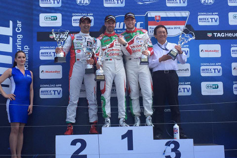 Podium na Slovakia Ringu | Fot. WTCC