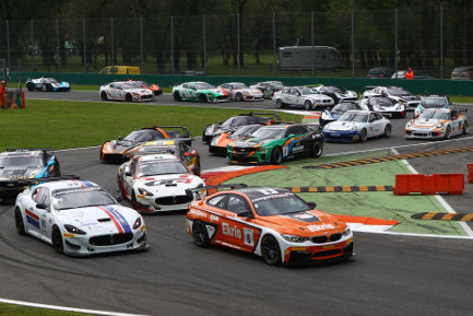 Start na Monzy | Fot. gt4series.com
