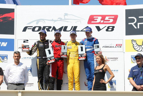Podium na Paul Ricard | Fot. FV8 3.5