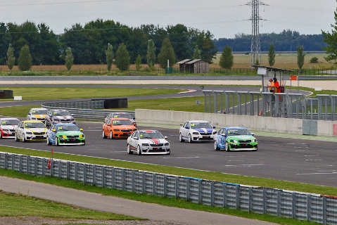 Start na Slovakia Ringu | Fot. Marek Wicher