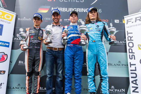 Podium na Nürburgringu | Fot. NEC