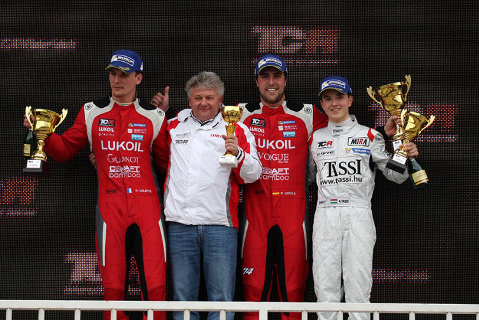 Podium w Rustawi | Fot. TCR