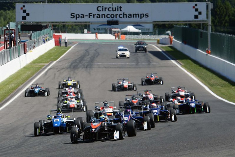 Start w Spa-Francorchamps | Fot. FOTOSPEEDY