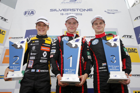 Podium na Silverstone | Fot. FIA F3 Europe