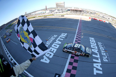 Aric Almirola | Fot. SHR