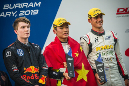 Podium w Buriram | Fot. F3 Asia