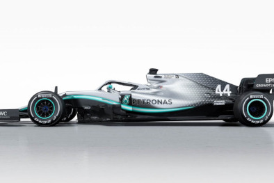 Mercedes W10