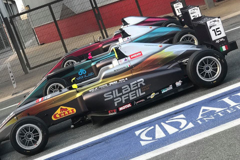 Parc fermé w Dubaju | Fot. F4 UAE