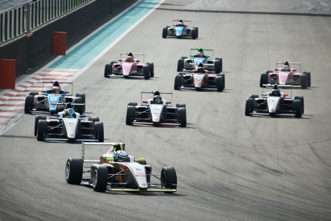 Start w Abu Zabi | Fot. F4 UAE