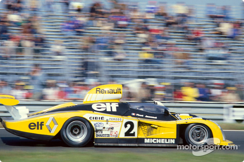 #2 Renault Sport Renault-Alpine A442B: Дидье Пирони, Жан-Пьер Жассо