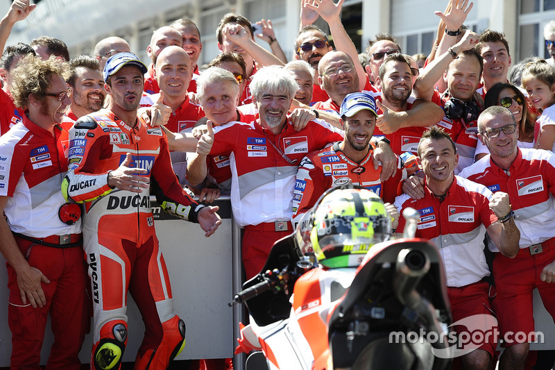Ganador, Andrea Iannone, Ducati Team, segundo, Andrea Dovizioso, Ducati Team