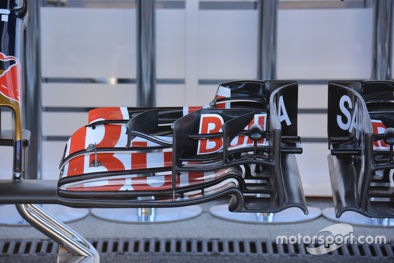 Toro Rosso STR 11: Frontflügel 1