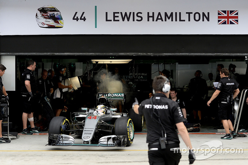 Льюіс Хемілтон, Mercedes AMG F1 W07 Hybrid