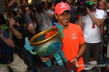 Race winner Lewis Hamilton, McLaren Mercedes celebrates with his team