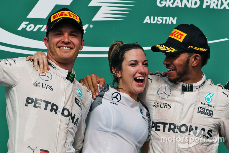 The podium (L to R): Nico Rosberg, Mercedes AMG F1 with Victoria Vowles, Mercedes AMG F1 Partner Services Director and race winner Lewis Hamilton, Mercedes AMG F1