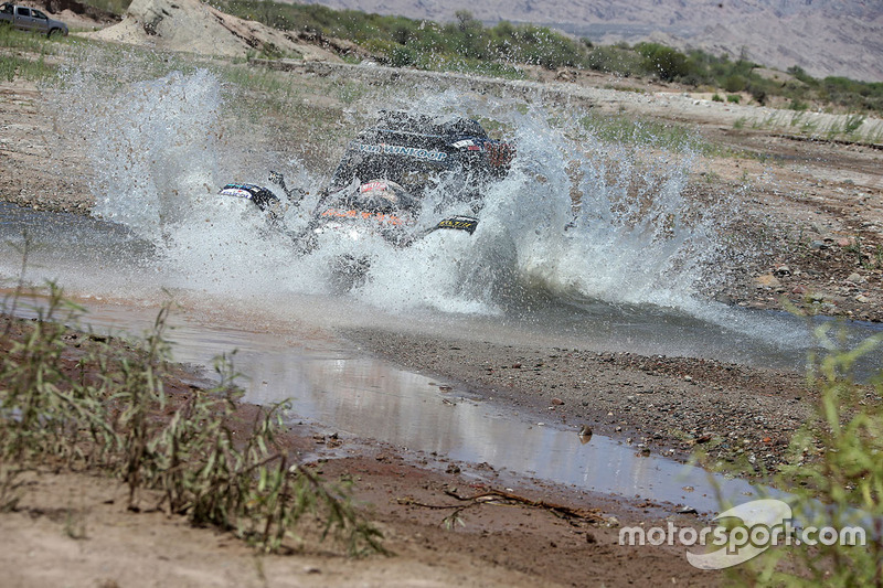 [Resim: dakar-dakar-2017-354-suzuki-tom-coronel.jpg]