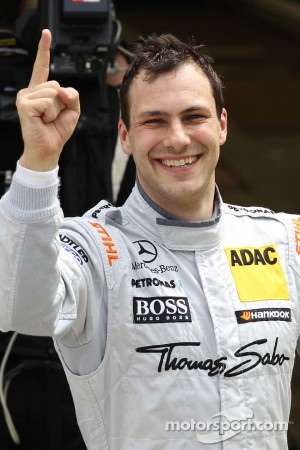 Pole position for Gary Paffett, Team HWA AMG Mercedes, AMG Mercedes C-Coupe